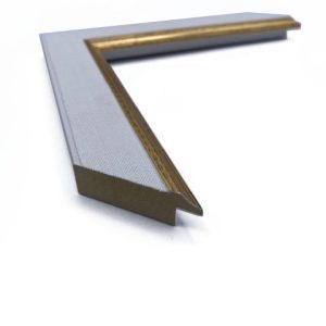 1 1/4 White Linen Liner With Gold